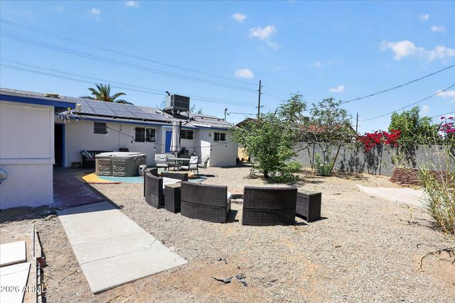 806 E MOUNTAIN VIEW Road, Phoenix, AZ 85020