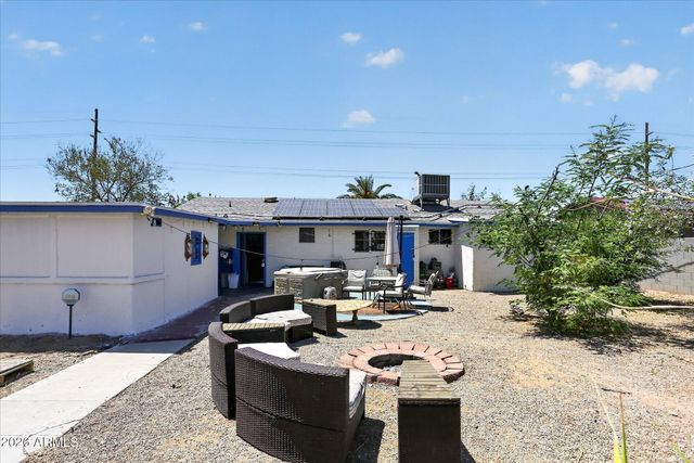806 E MOUNTAIN VIEW Road, Phoenix, AZ 85020