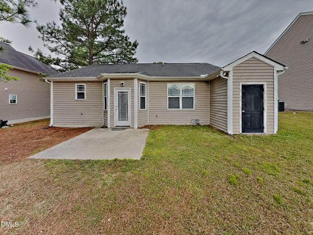 2403 King Malcolm Lane, Zebulon, NC 27597