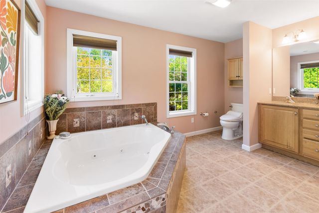 109 Coyote Lane, Williston, VT 05495