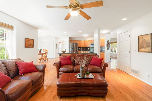 109 Coyote Lane, Williston, VT 05495