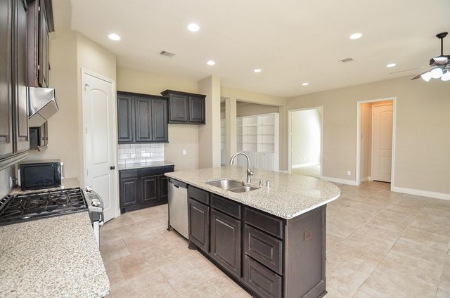 3351 Chandler Hollow Lane, Missouri City, TX 77459