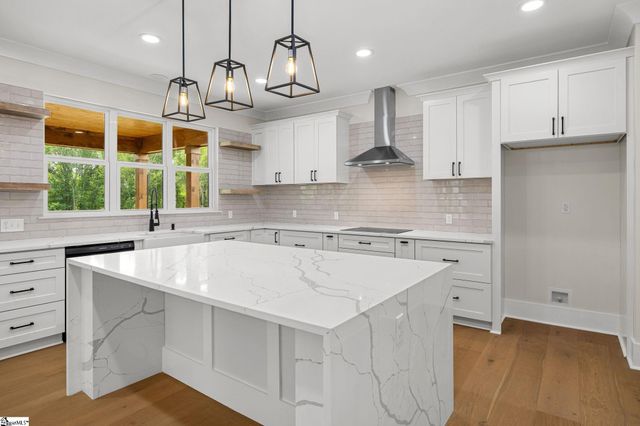 25 Stallings Road, Greenville, SC 29611