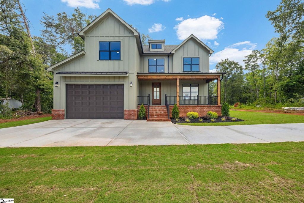 25 Stallings Road, Greenville, SC 29611