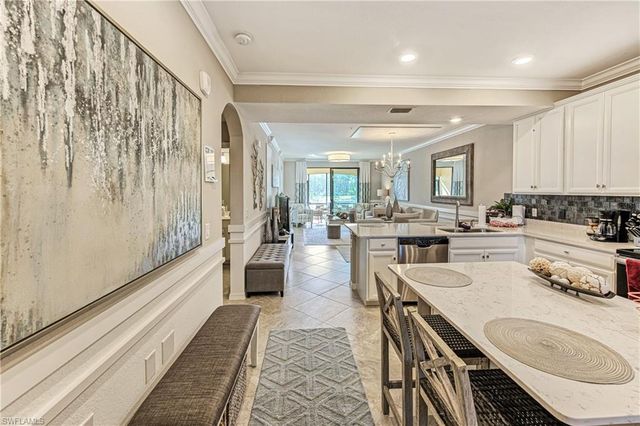 9572 Trevi CT 5015, Naples, FL 34113