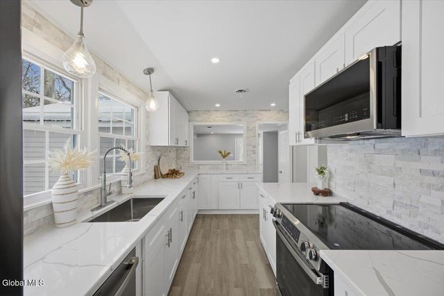 12 Laurel Road, Moreau, NY 12828