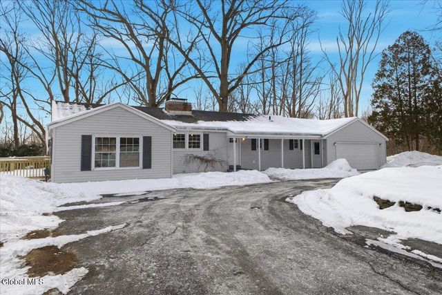 12 Laurel Road, Moreau, NY 12828