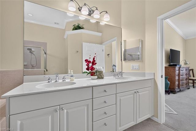 3050 Meandering WAY 201, Fort Myers, FL 33905