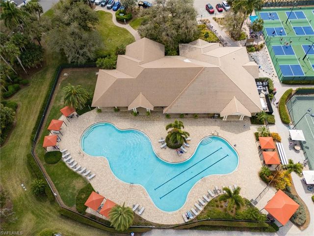 3050 Meandering WAY 201, Fort Myers, FL 33905