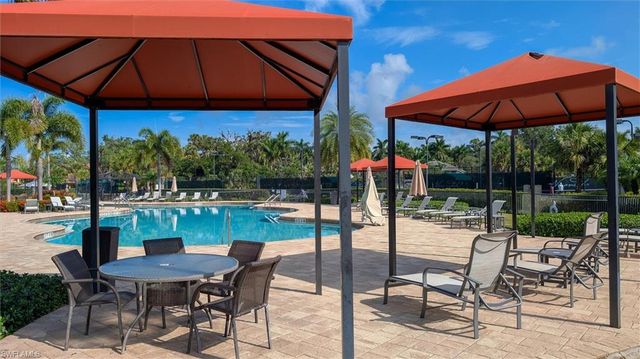 3050 Meandering WAY 201, Fort Myers, FL 33905