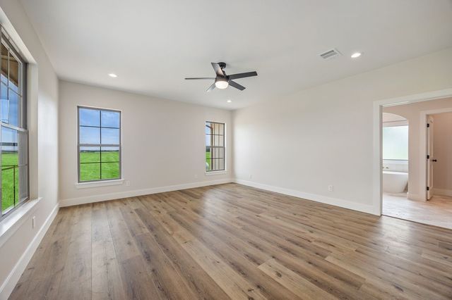 594 Sedalia Road, Van Alstyne, TX 75495