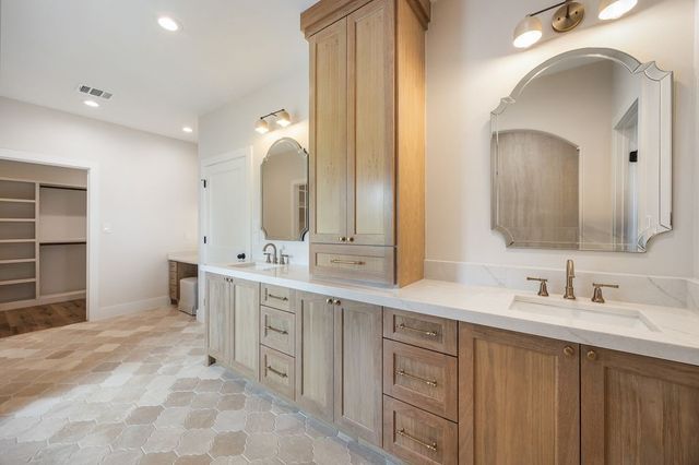 594 Sedalia Road, Van Alstyne, TX 75495