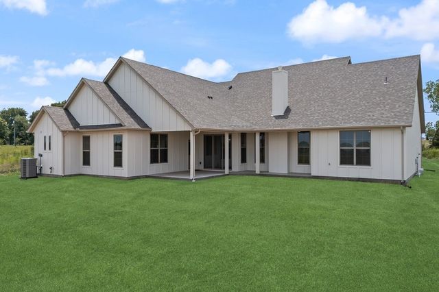594 Sedalia Road, Van Alstyne, TX 75495
