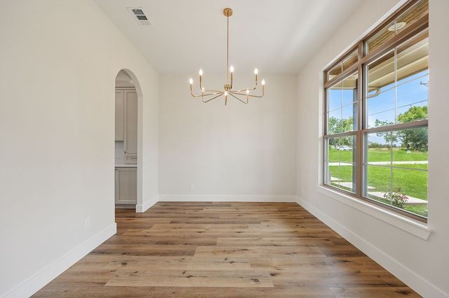 594 Sedalia Road, Van Alstyne, TX 75495