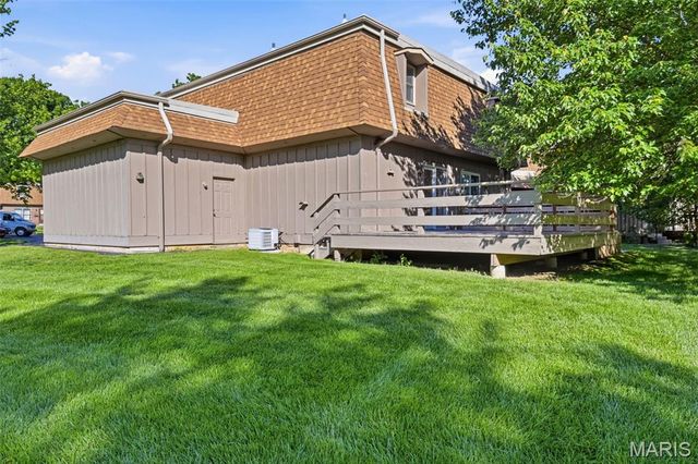 2350 Charlemagne Drive, Maryland Heights, MO 63043
