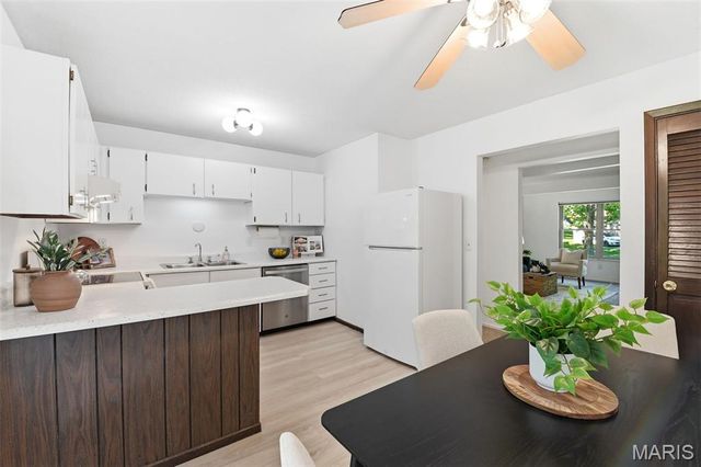 2350 Charlemagne Drive, Maryland Heights, MO 63043