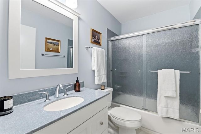 2350 Charlemagne Drive, Maryland Heights, MO 63043