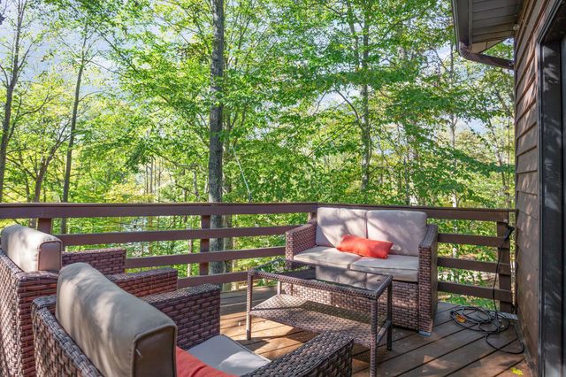 201 Apache Lane, Hide A Way Hills, OH 43107