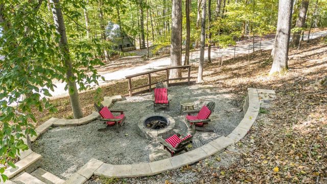 201 Apache Lane, Hide A Way Hills, OH 43107