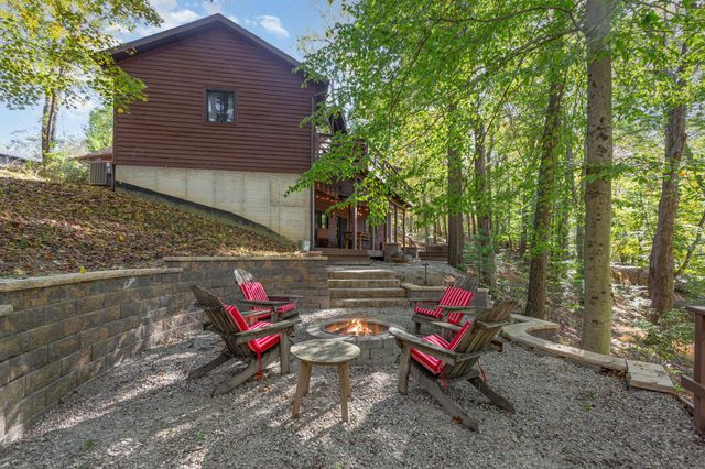 201 Apache Lane, Hide A Way Hills, OH 43107