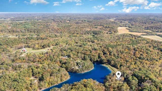 201 Apache Lane, Hide A Way Hills, OH 43107