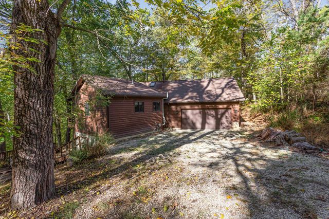 201 Apache Lane, Hide A Way Hills, OH 43107