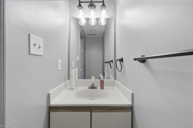 4630 Georgetown PL, Virginia Beach, VA 23455