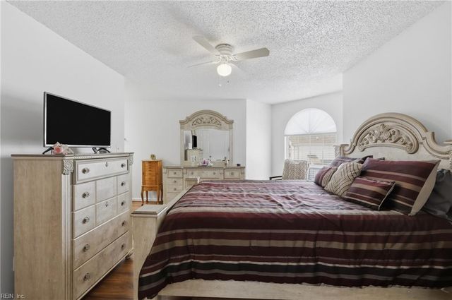 4630 Georgetown PL, Virginia Beach, VA 23455