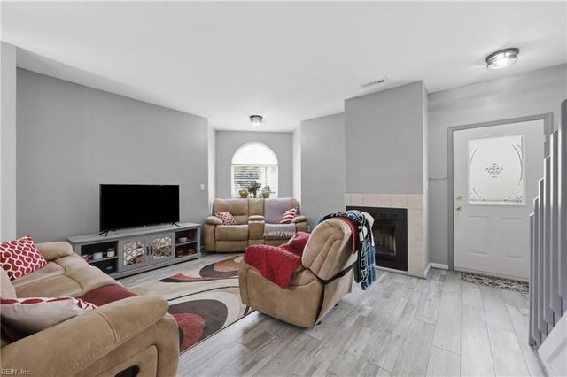 4630 Georgetown PL, Virginia Beach, VA 23455