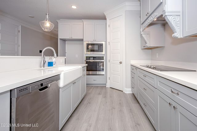 10545 W Landon Green Circle, Gulfport, MS 39503