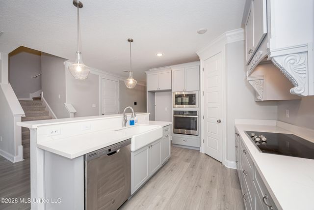 10545 W Landon Green Circle, Gulfport, MS 39503