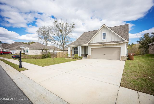 10545 W Landon Green Circle, Gulfport, MS 39503
