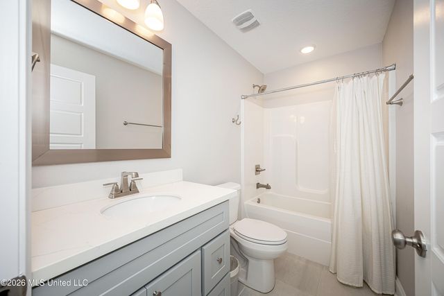 10545 W Landon Green Circle, Gulfport, MS 39503