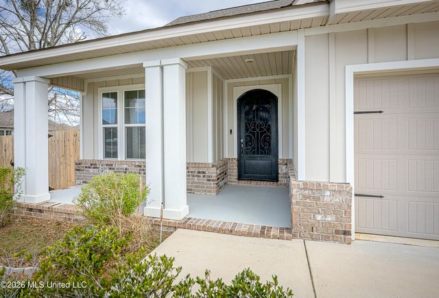 10545 W Landon Green Circle, Gulfport, MS 39503