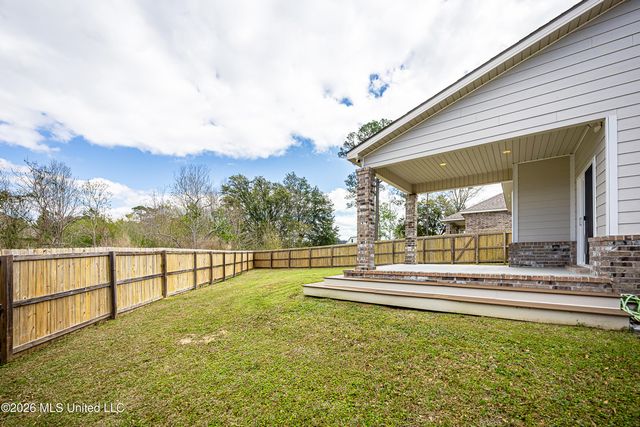 10545 W Landon Green Circle, Gulfport, MS 39503