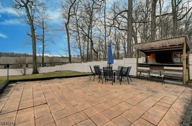 6 Woodlawn Ter, Randolph Twp., NJ 07869