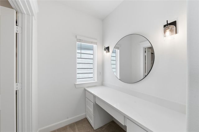 819 W 19th Street, Houston, TX 77008