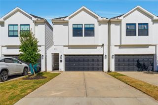 819 W 19th Street, Houston, TX 77008