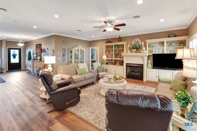 444 County Road 237, Ganado, TX 77962