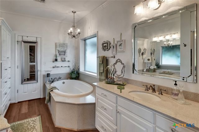 444 County Road 237, Ganado, TX 77962