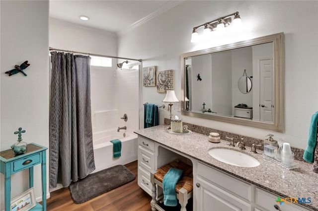 444 County Road 237, Ganado, TX 77962