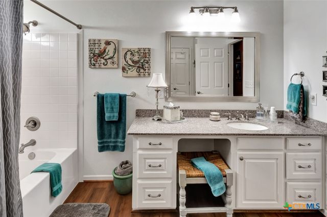 444 County Road 237, Ganado, TX 77962