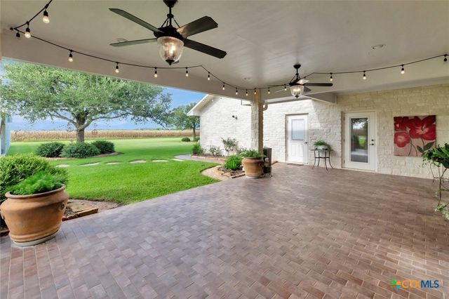 444 County Road 237, Ganado, TX 77962