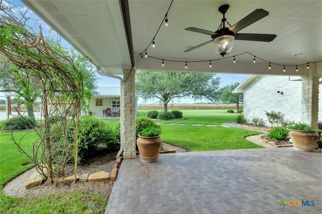 444 County Road 237, Ganado, TX 77962