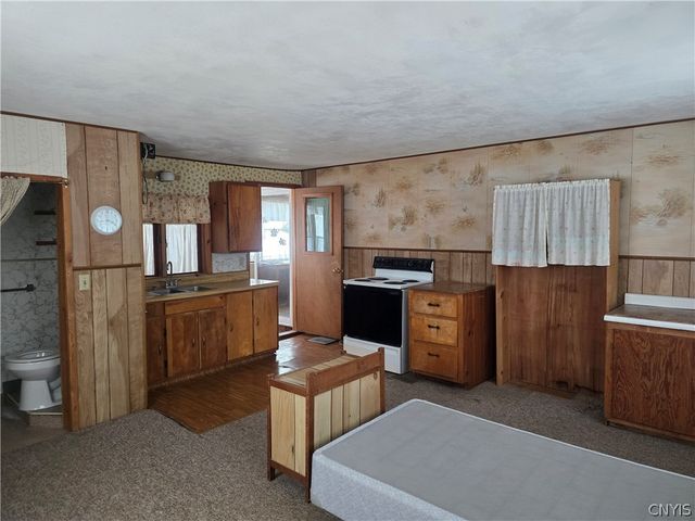 138 Ritchie Road, Granby, NY 13069