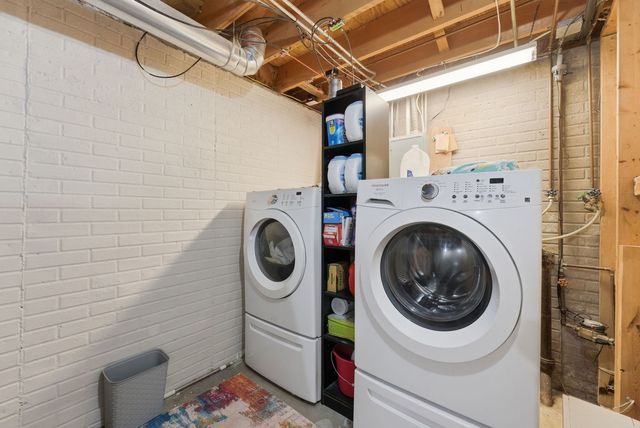 3203 w 66th Street, Davenport, IA 52806
