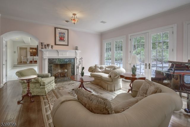 6 Wright Ln, Mendham Twp., NJ 07931