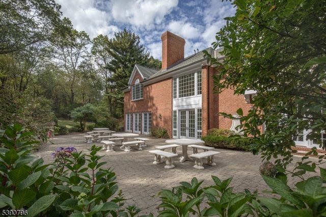 6 Wright Ln, Mendham Twp., NJ 07931