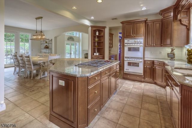 6 Wright Ln, Mendham Twp., NJ 07931