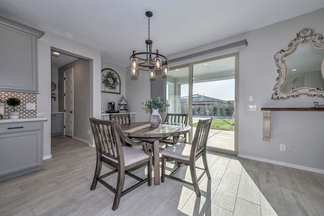 25756 N 140th Lane, Surprise, AZ 85387